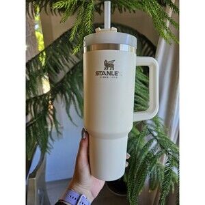 Stanley Adventure Quencher Cream 40 Oz Tumbler Hydration